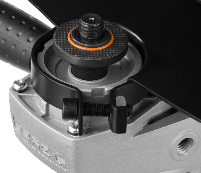 Угловая шлифмашина УШМ-180-1800 ПМ3 ЗУБР