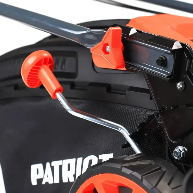 Бензиновая газонокосилка самоходная Patriot PT 46 S