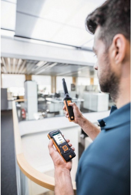 Комплект Testo 440 с Bluetooth-зондом влажности и температуры и кейсом