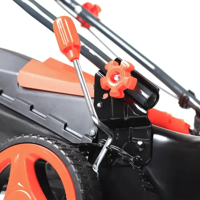 Бензиновая газонокосилка Patriot PT 41LM